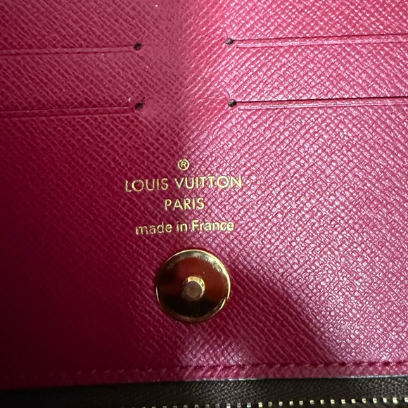 Louis Vuitton Monogram Wallet - Picture 7 of 7